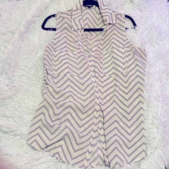 Express zig zag grey and white top tank large - Picture 1 of 3